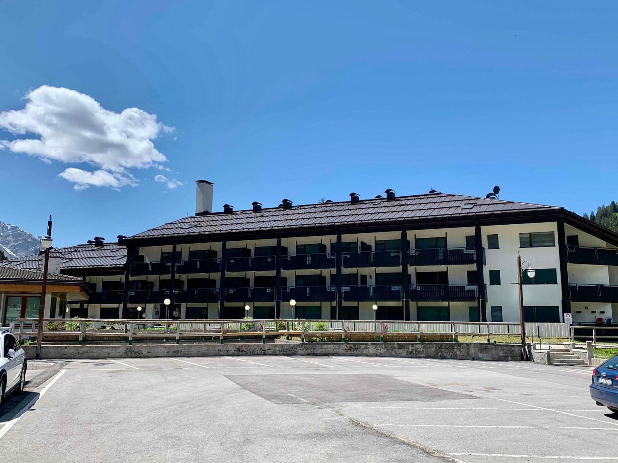 Bilocale Nardis 6 Apartment Madonna di Campiglio Luaran gambar